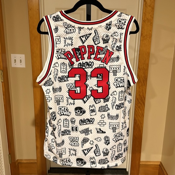 Scottie Pippen Chicago Bulls Women’s 1997 Doodle Swingman Reproaz Jersey – White - Picture 13 of 16